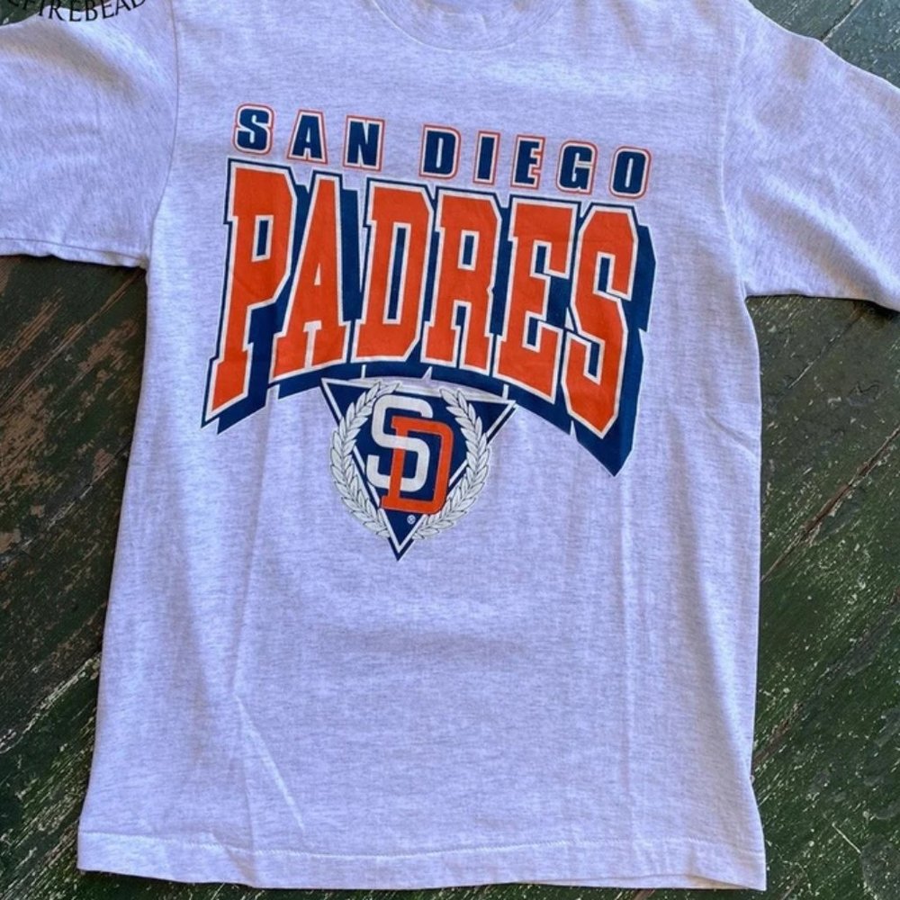 MLB Vintage San Diego Padres Tshirt, Vintage MLB San Diego Padres, San Diego Pad